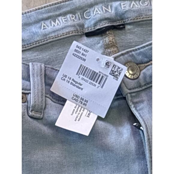 NWT American Eagle Kick Boot Crop Next Level Stretch Women’s 16 $60 Light Wash - Picture 7 of 9